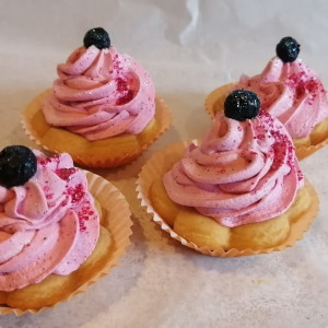 Cheesecake biscuit cups