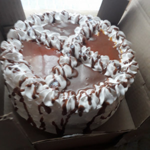 Round Cream Frosting Cakes