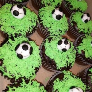 Fondant finished Cupcakes (12s)